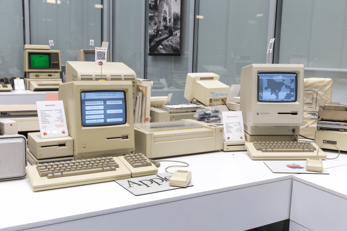 Old Original Apple Mac Computer in Museum in Moscow. Photo: Maria Kray/canva