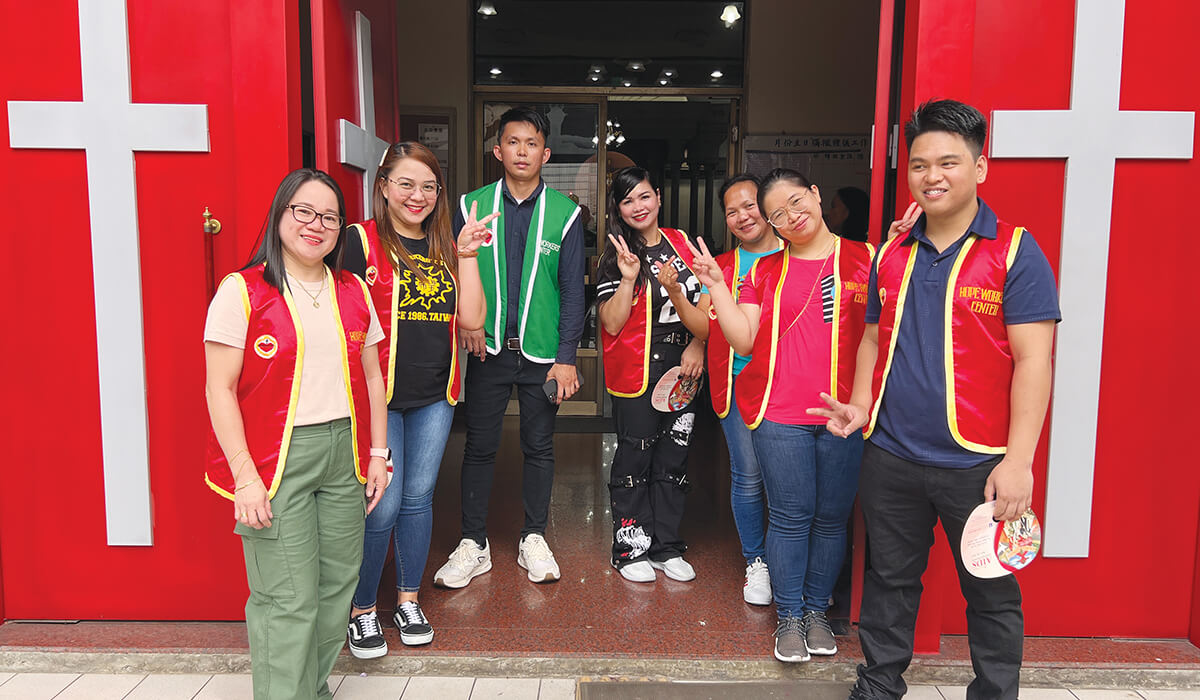 Ushers at Hope Workers’ Center welcoming parishioners. Photo: Reins Mosqueda